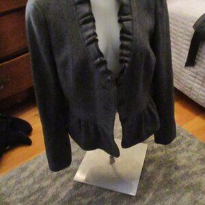 ANN TAYLOR LOFT GRAY WOOL BLAZER WITH RUFFLE AROUND EDGES